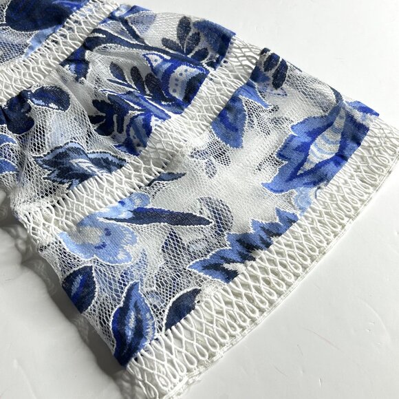 Entro Women's Blue and White Bell Sleeve Floral Large Dress - Picture 6 of 12